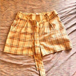 Potter's Pot High Waist Tan and Orange Shorts
